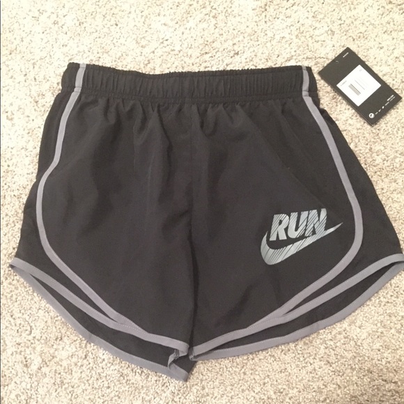Nike running shorts - Picture 1 of 5